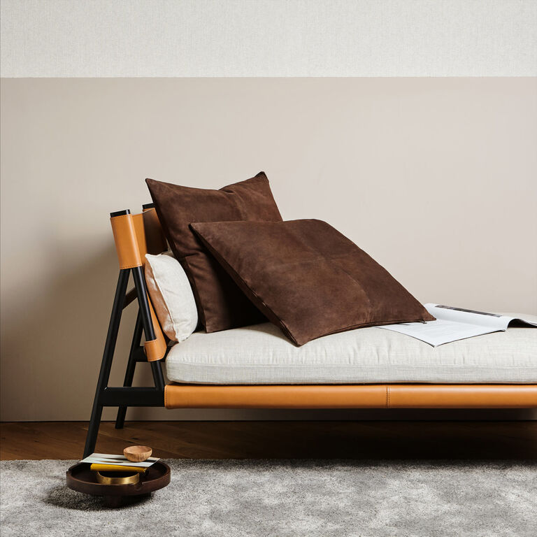 slide 1 Suede Cuscino Decorativo