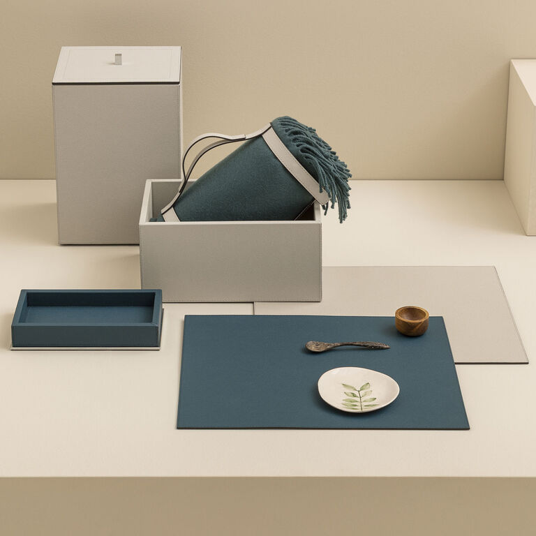 slide 2 Otello Tovaglietta Americana