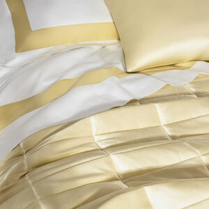 slide 4 Links Silk Runner 