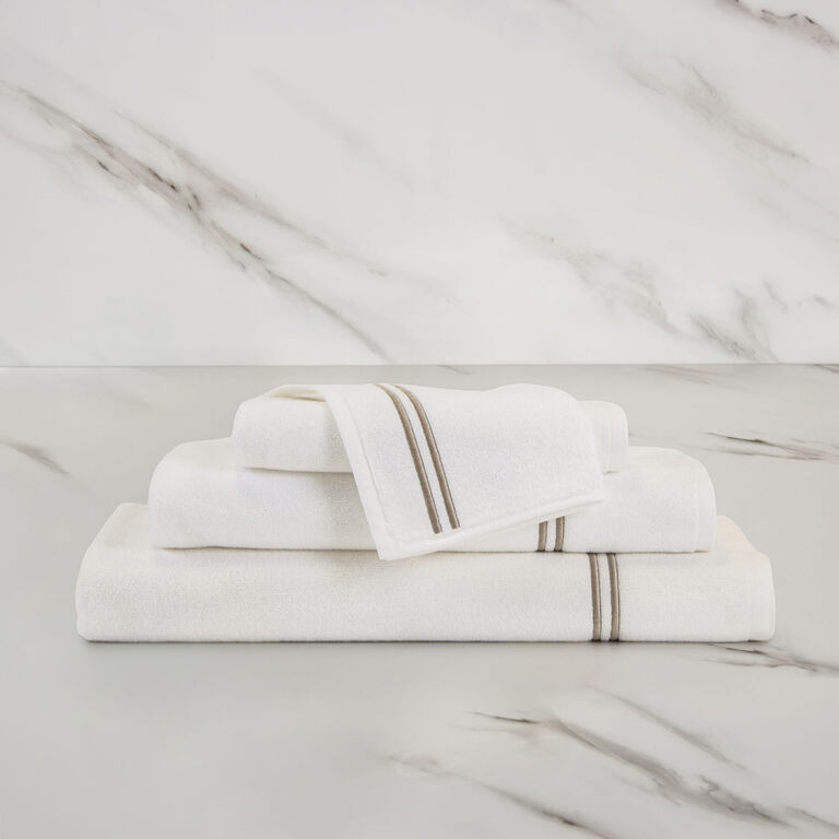 slide 1 Classic Lavetta