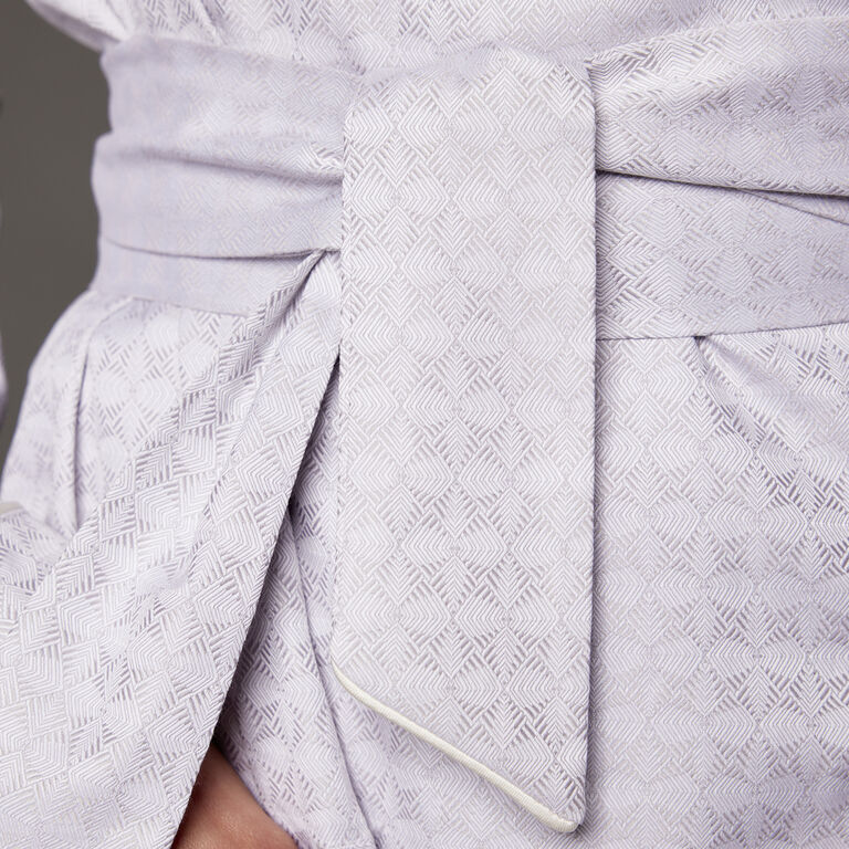 slide 4 Luna Vestaglia