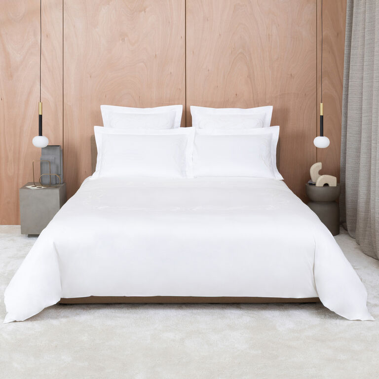 slide 4 Paisley Embroidery Copriumino