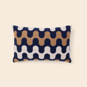 slide 2 Modernism Cushion 001