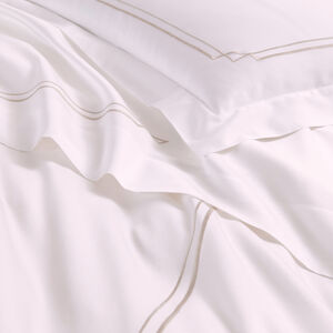 slide 5 Layering Embroidery Completo Letto