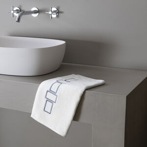 slide 1 Bold Bicolor Embroidery Asciugamano Ospite