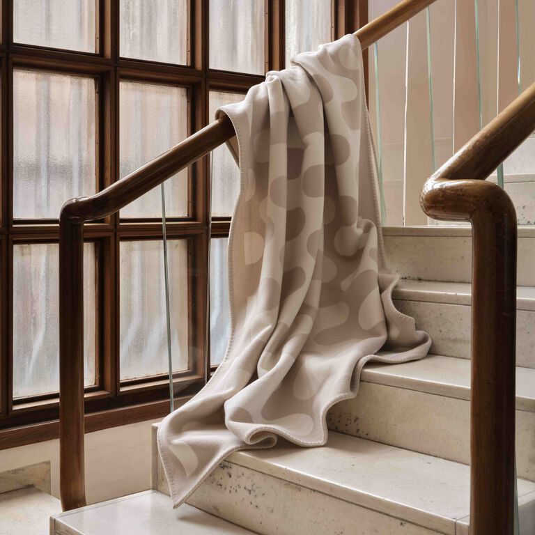 slide 5 Modernism Plaid