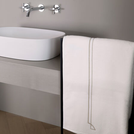 Layering Embroidery Telo doccia 