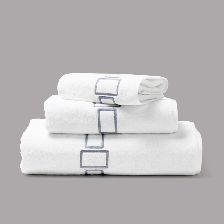 slide 3 Bold Bicolor Embroidery Asciugamano Ospite