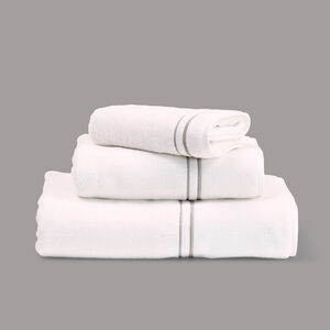 slide 3 Layering Embroidery Asciugamano ospite