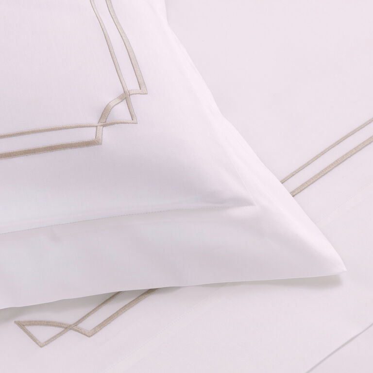 slide 3 Layering Embroidery Federa