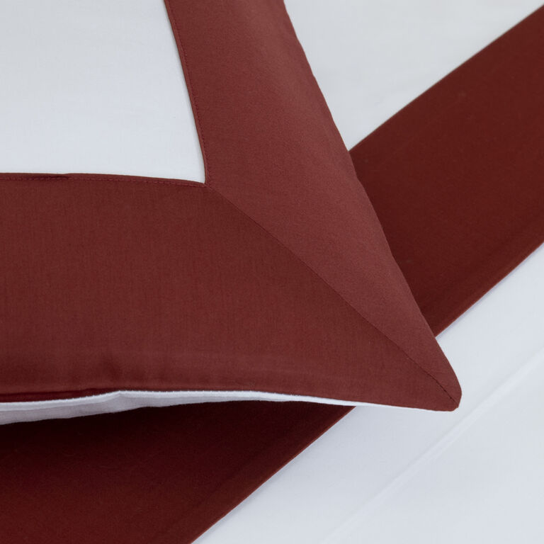 slide 3 Bold Pillowcase