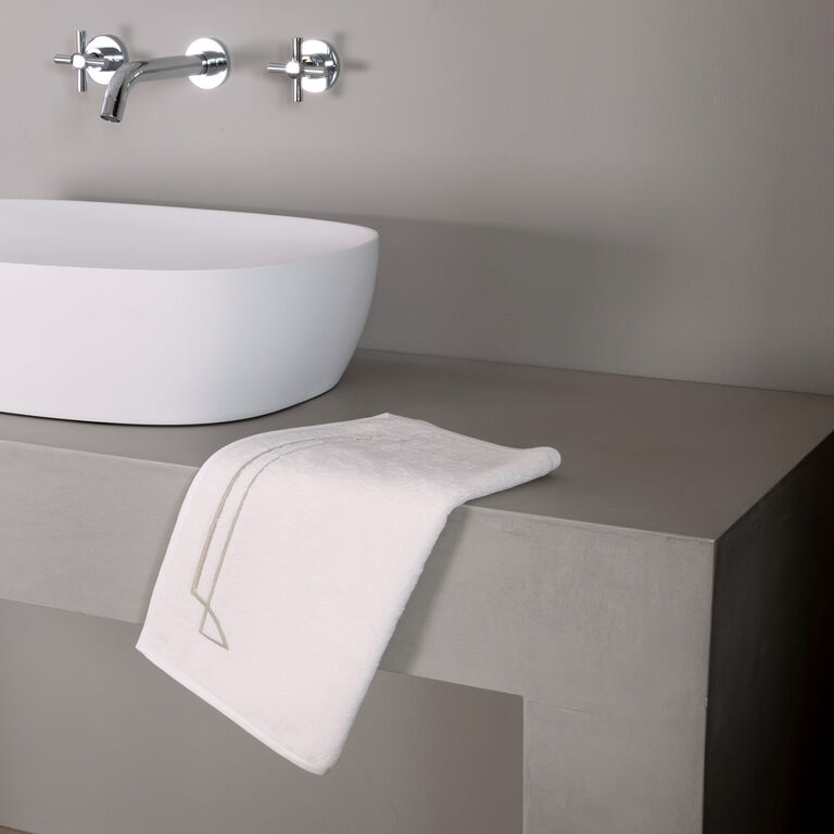 slide 1 Layering Embroidery Asciugamano ospite