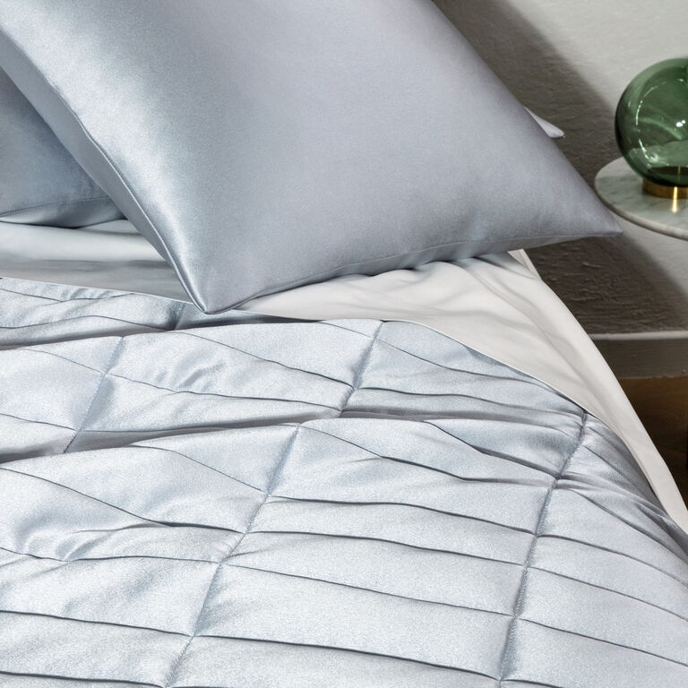 slide 5 Luxury Silk Cuscino Decorativo