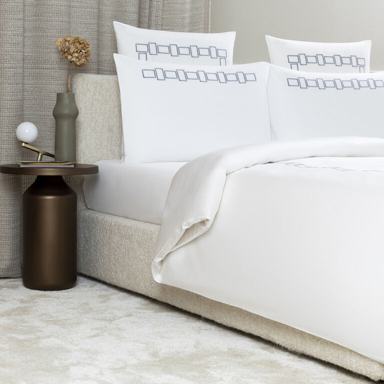 slide 2 Bold Bicolor Embroidery Duvet Cover Set