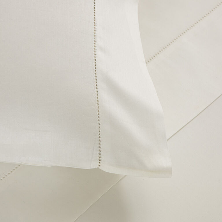 slide 3 Single Ajour Pillowcase Set