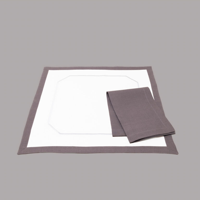 slide 2 Simposium Embroidery Table Set