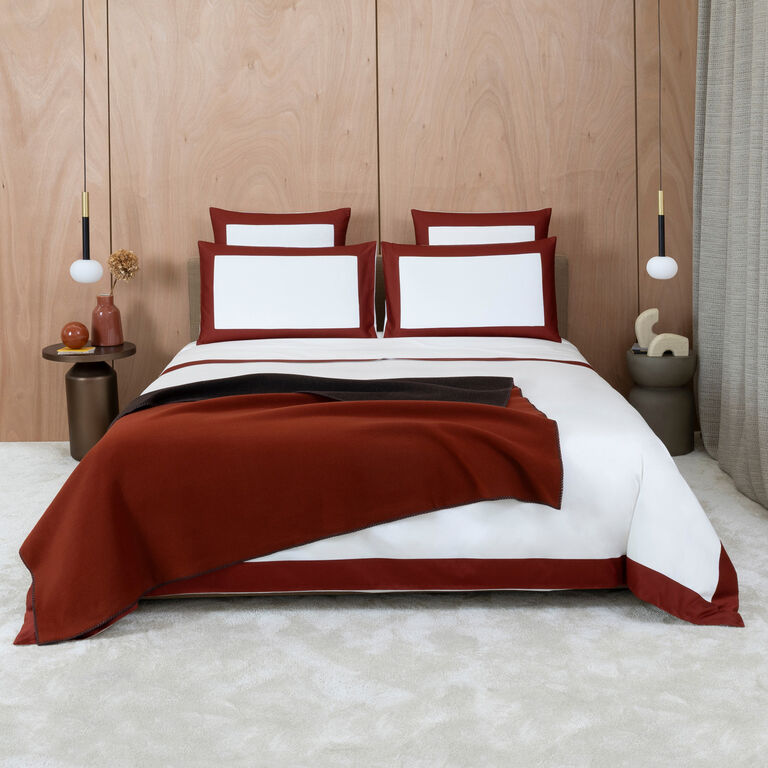 slide 2 Voyager Plaid 