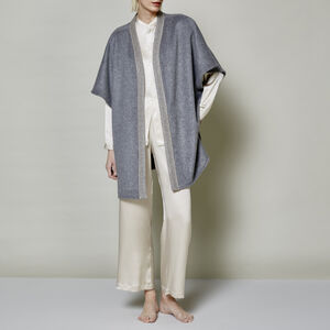 slide 2 Palace Mantella